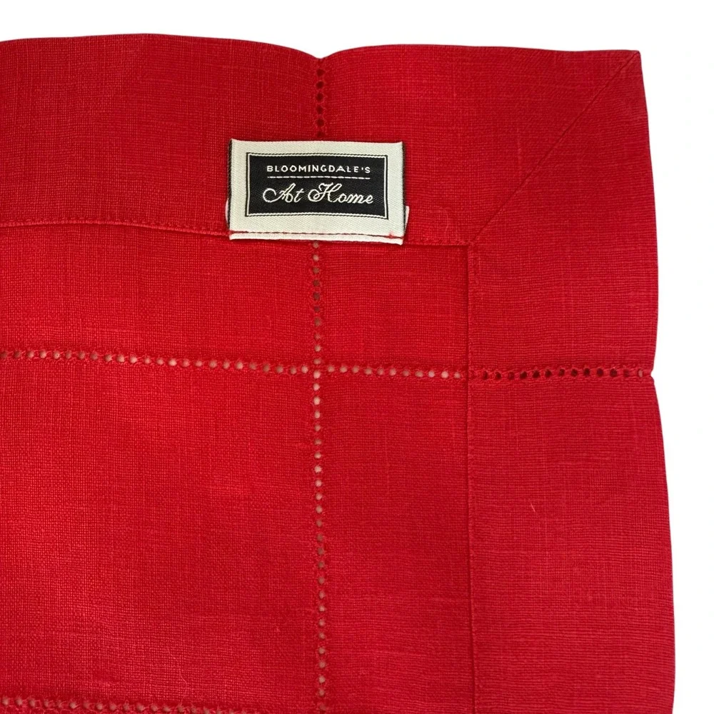 Bloomingdale's Art Home‎ Red Linen Cloth Placemats Set of 4 Table Decor (Flaws)